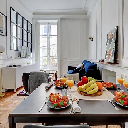 Eiffel Tower & Invalides - 1br - Cityapartmentstay アパート